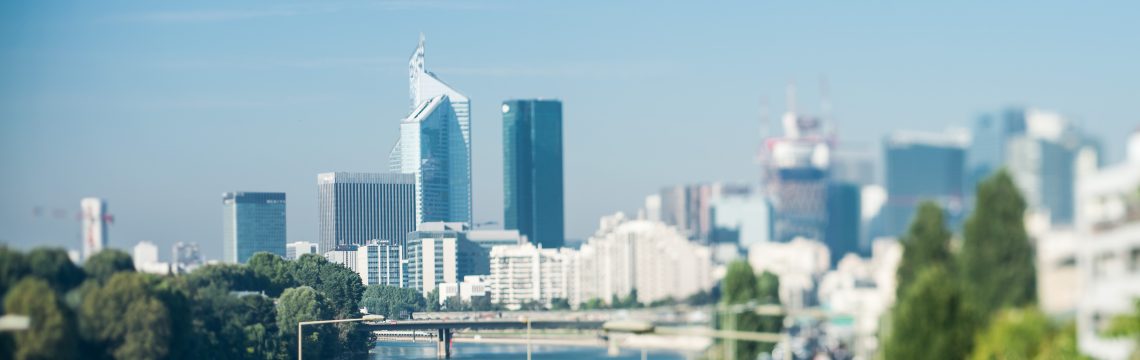 Vue de la Défense depuis la rive gauche de la Seine
