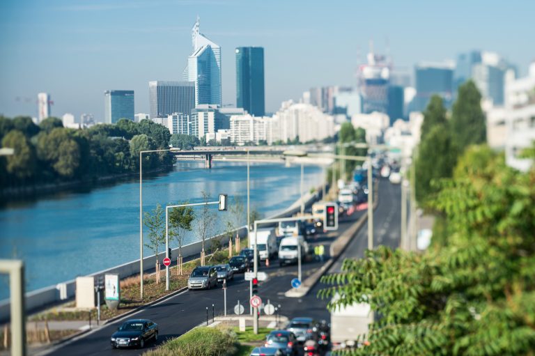 Vue de la Défense depuis la rive gauche de la Seine