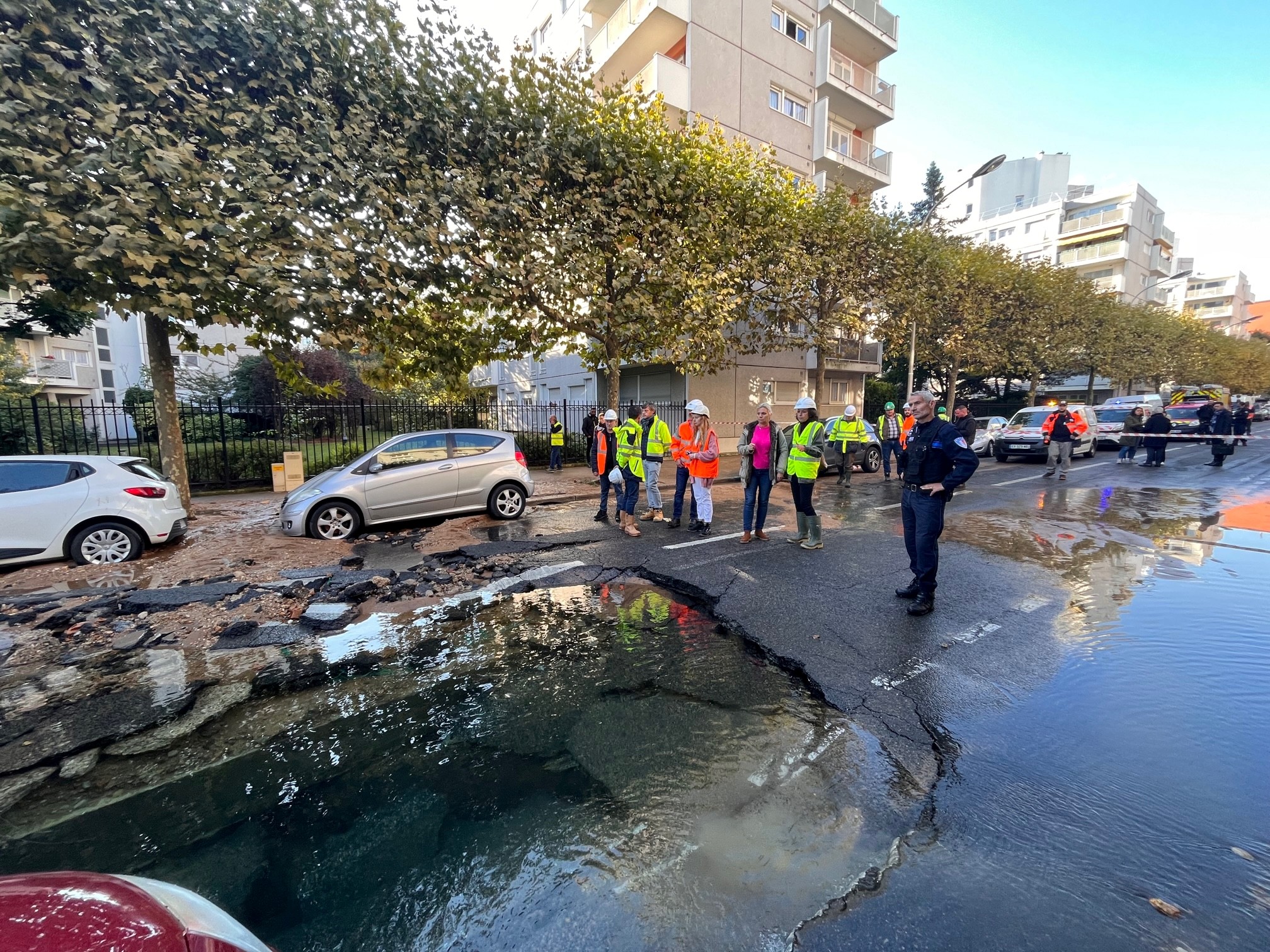 Casse de la canalisation d'eau potable du boulevard de la Paix à